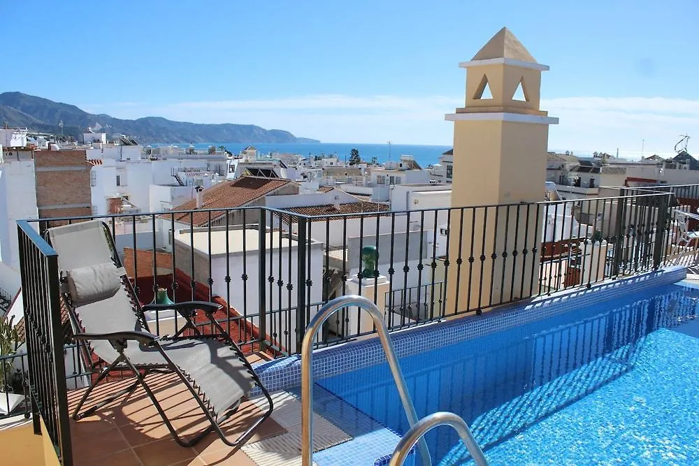 Apartamentos Nerjaluna Apartment
