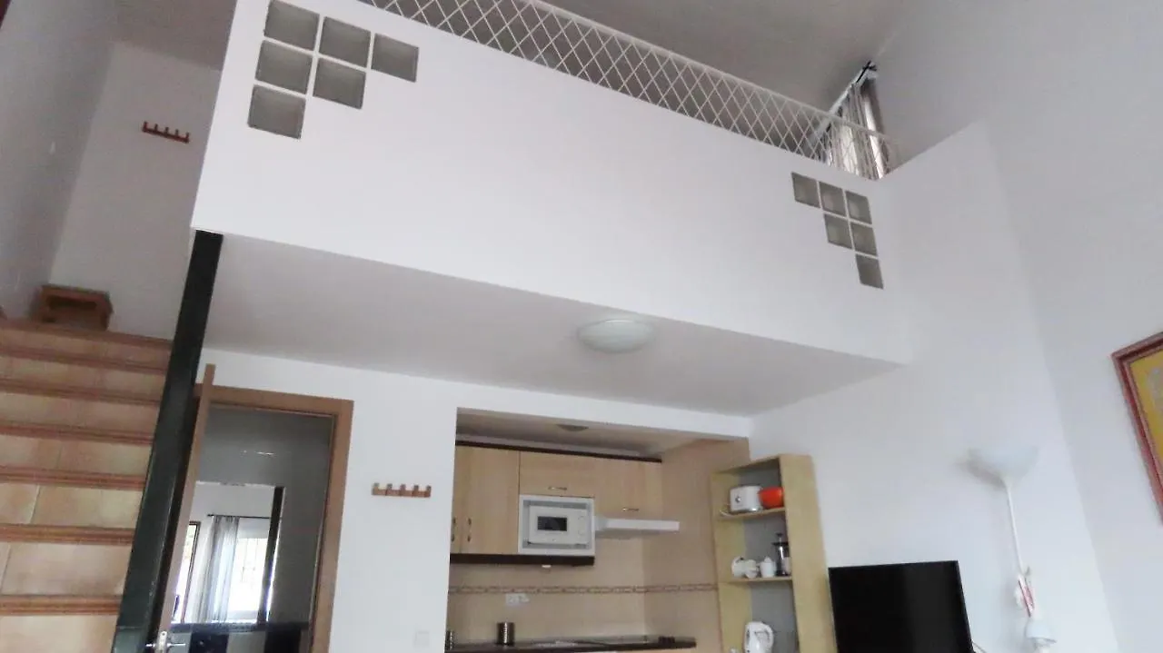 Lägenhet Apartamentos Nerjaluna