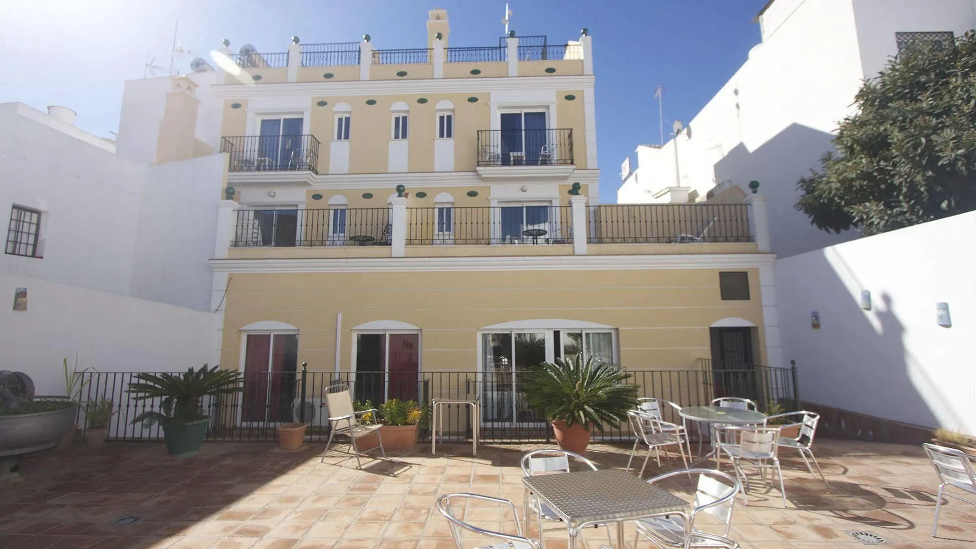 Apartamentos Nerjaluna